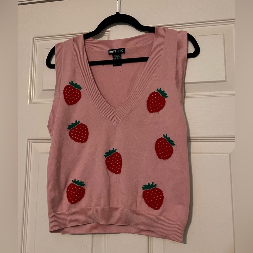 Hot topic size L strawberry sweater vest